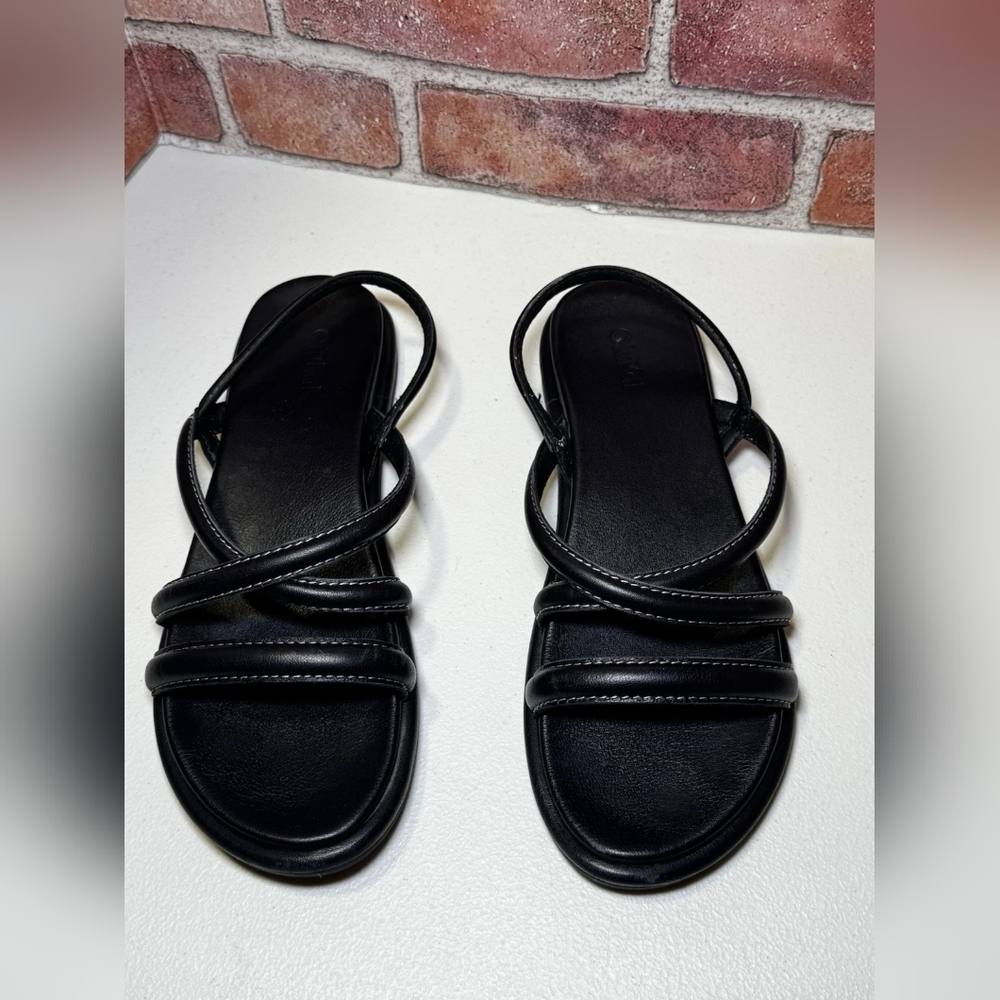 OluKai Black Sandals